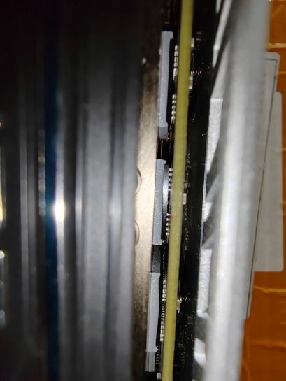 15370159-vSWNP.jpg