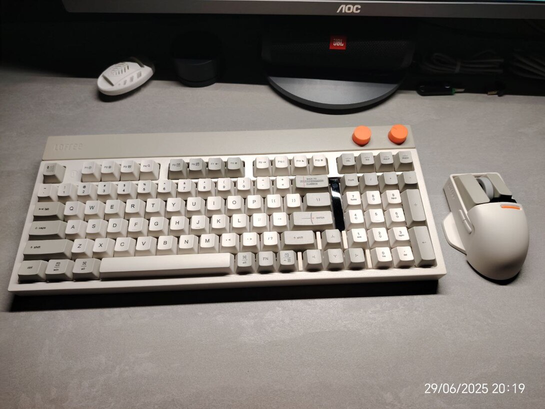 photo2025-06-2920-20-33