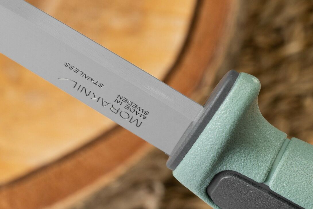 18522869img_id3161999083537037727