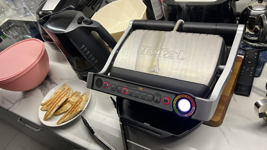 6C0FDE0F-1464-4EBA-8AF3-69636BD97AA6