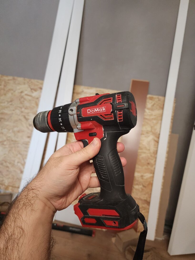 photo5379931496342294294y