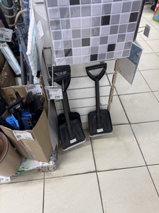 Лопата автомобильная